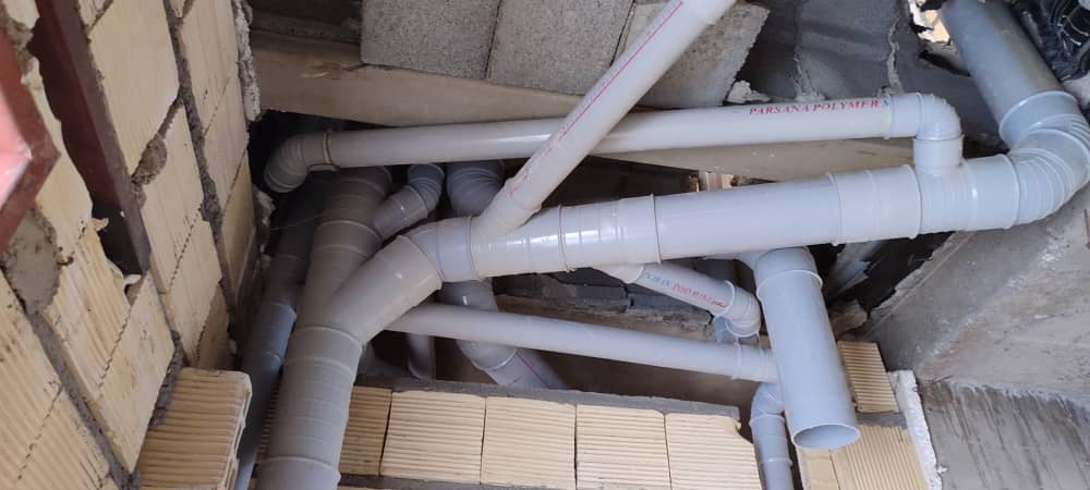 لوله کشی فاضلاب توالت